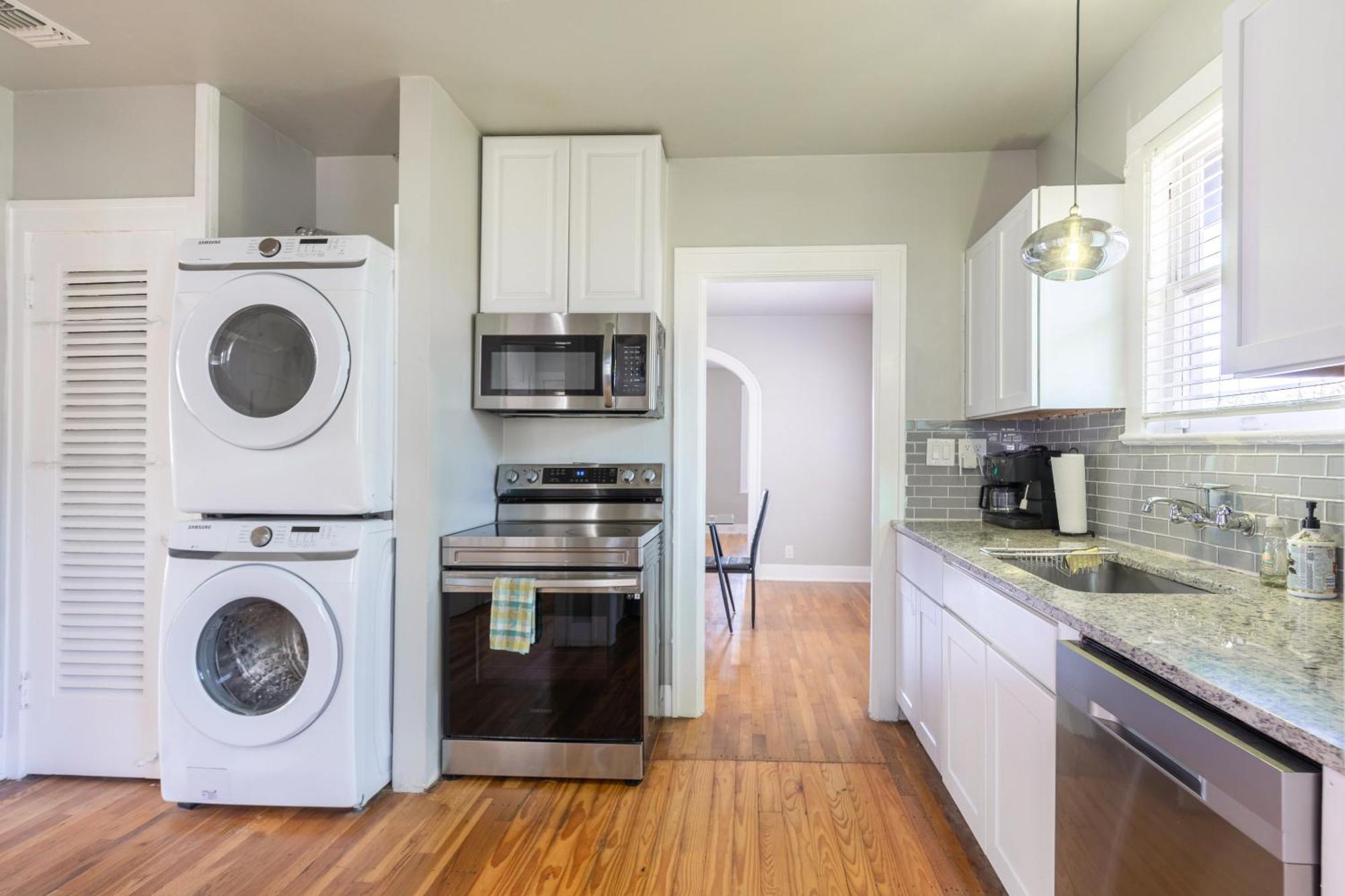 Luxurious 3 Bedroom Near Downtown And Convention Center サンアントニオ エクステリア 写真
