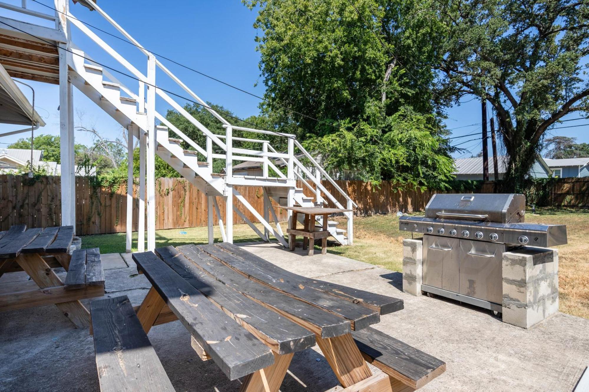 Luxurious 3 Bedroom Near Downtown And Convention Center サンアントニオ エクステリア 写真
